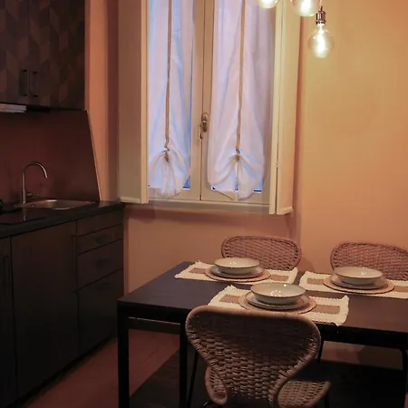 Casa D'artista Art And Luxury With Wifi, Ac, Smart Monitor In The Heart Of Apartment